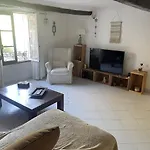 Tour De Babel Apartment